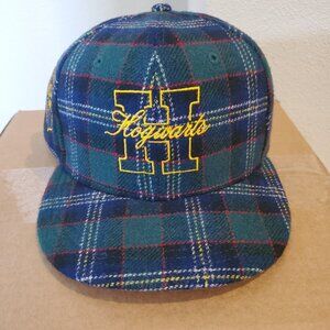 NWT New Era 5950 x Harry Potter Hogwarts green plaid fitted cap hat 7 1/4 7.25